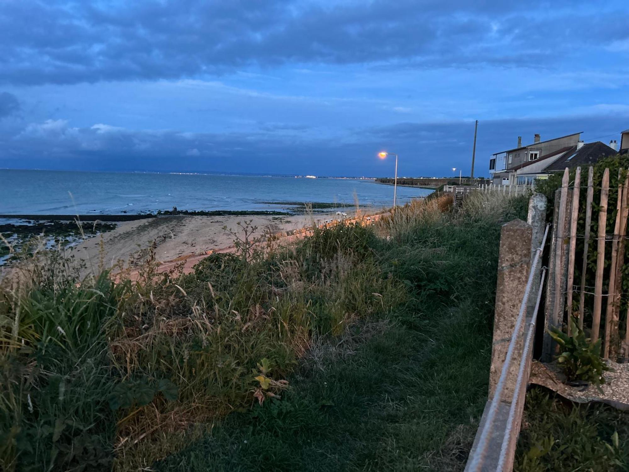 Entre Ciel Et Mer Luc-sur-Mer Extérieur photo