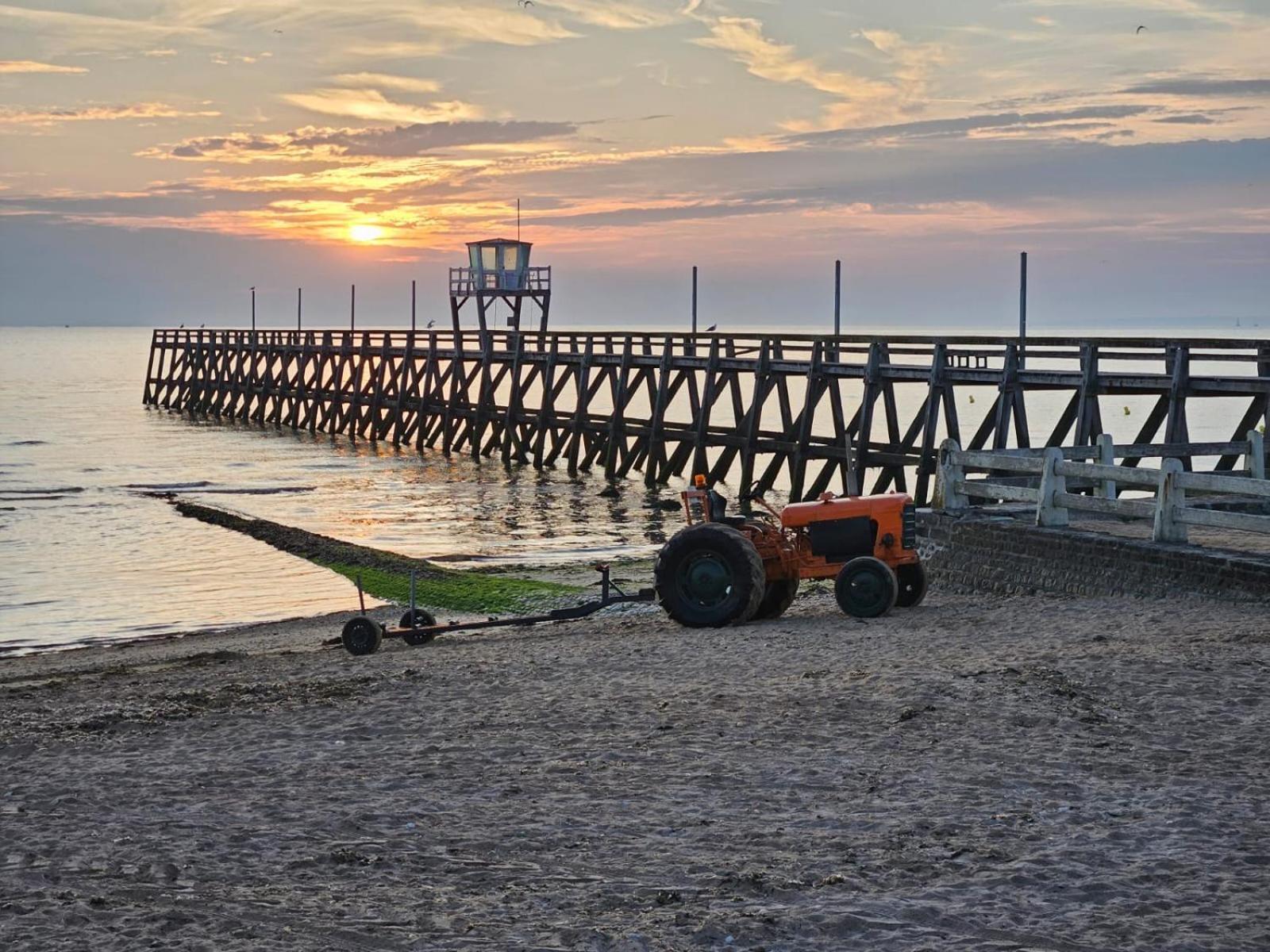 Entre Ciel Et Mer Luc-sur-Mer Extérieur photo